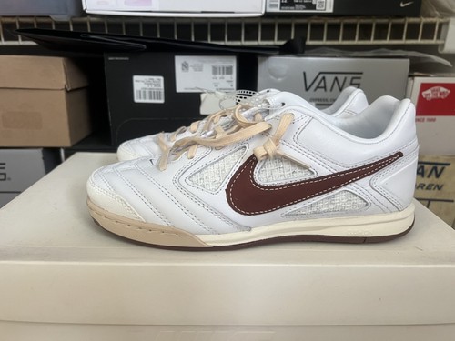 Travis scott colornike gato - scott,