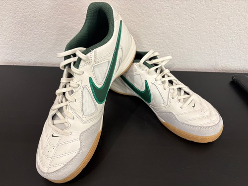 Taglia nike gato - 9,